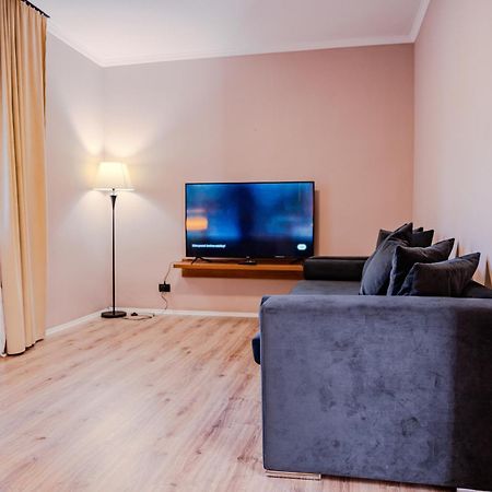 Bejart Apartment 5 Tiranë Ngoại thất bức ảnh