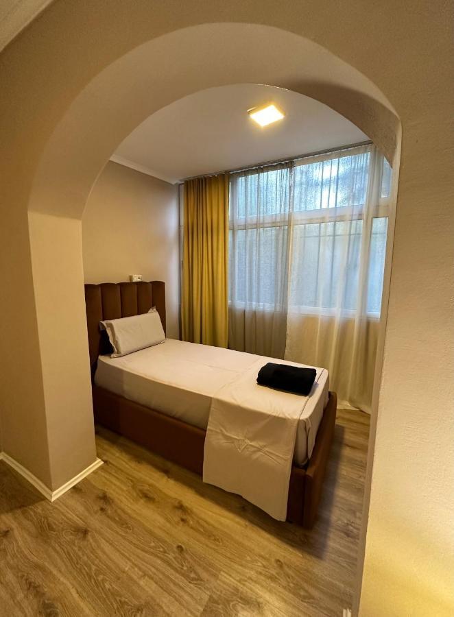 Bejart Apartment 5 Tiranë Ngoại thất bức ảnh