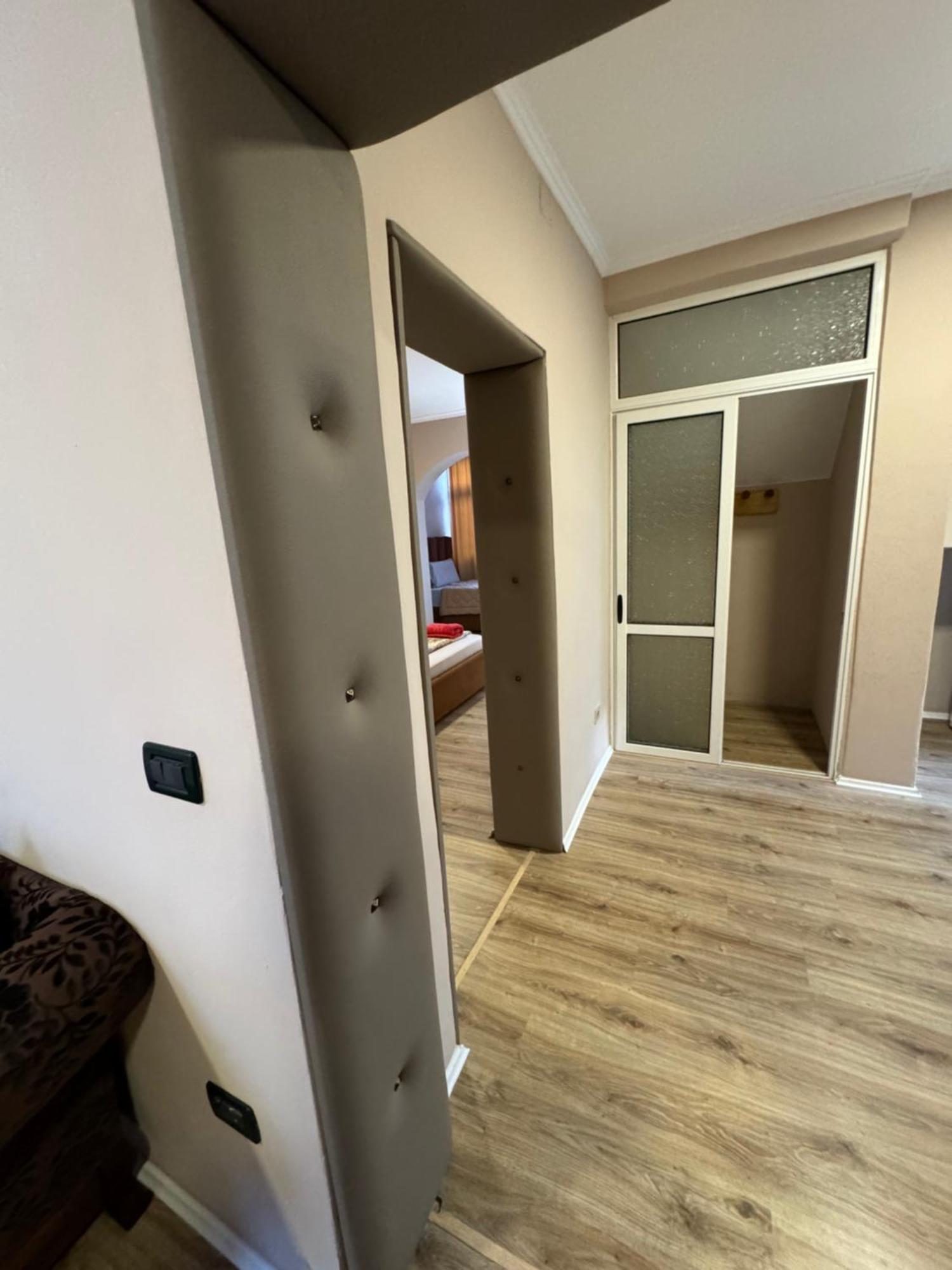 Bejart Apartment 5 Tiranë Ngoại thất bức ảnh