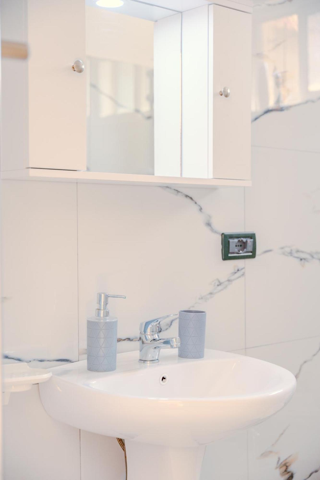 Bejart Apartment 5 Tiranë Ngoại thất bức ảnh