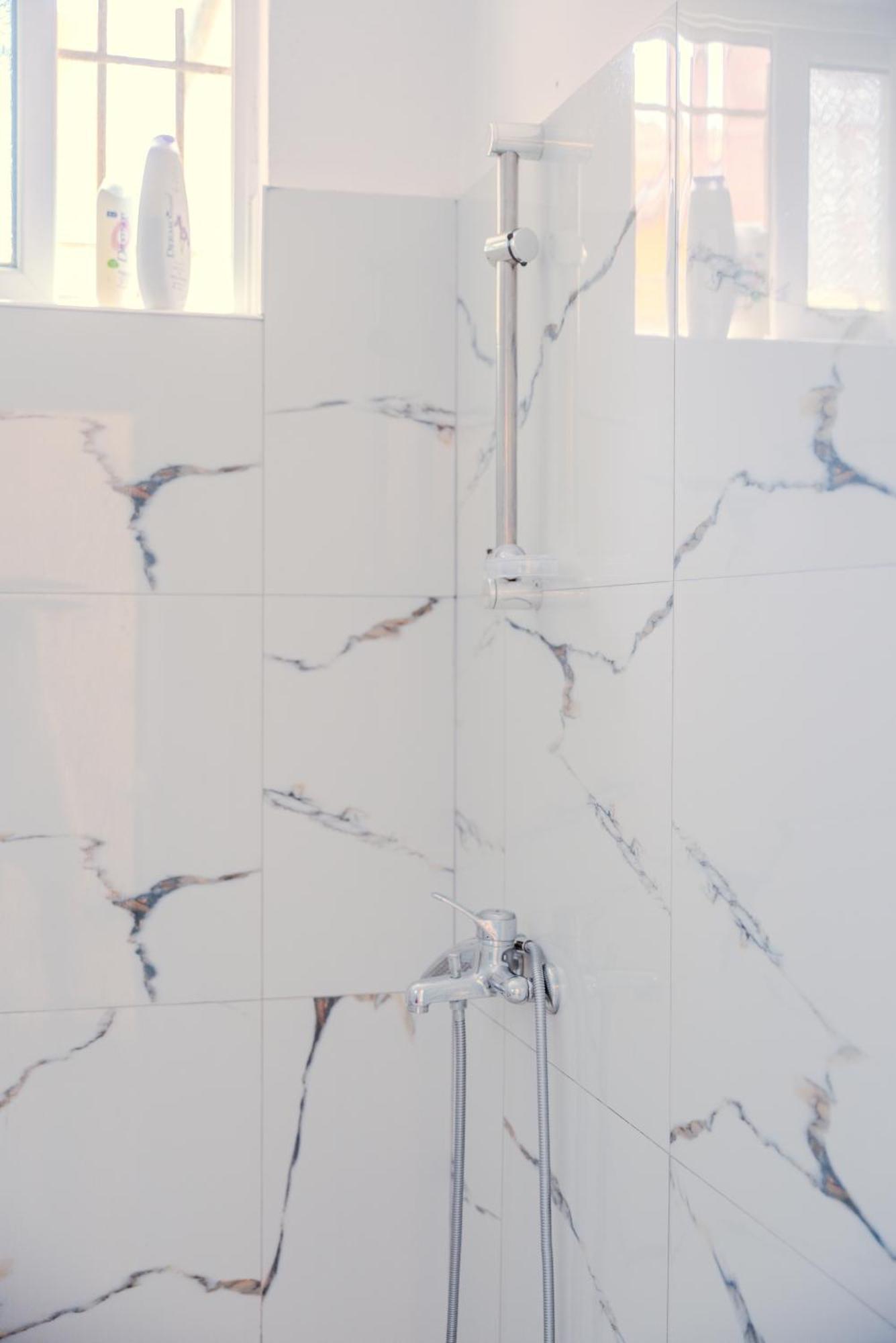 Bejart Apartment 5 Tiranë Ngoại thất bức ảnh